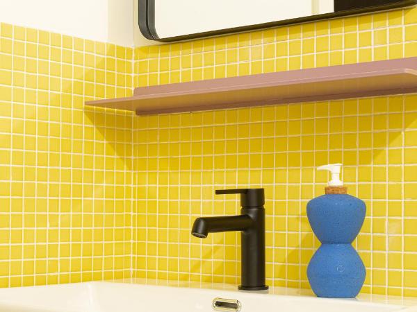 YOWIE Hotel : photo 5 de la chambre suite lit king-size