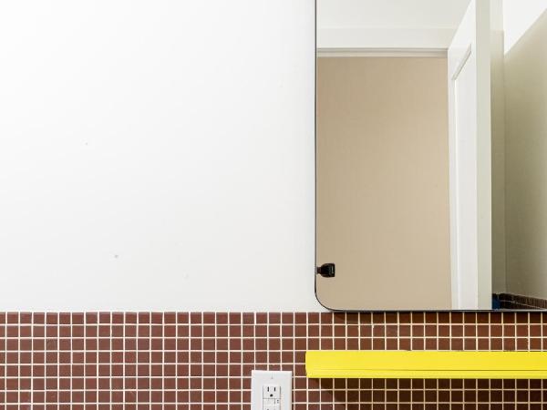 YOWIE Hotel : photo 10 de la chambre suite 2 chambres