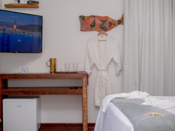 Villa Bella Ferradura : photo 8 de la chambre chambre double deluxe avec baignoire