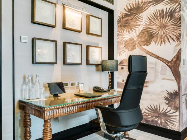 ITC Narmada, a Luxury Collection Hotel, Ahmedabad : photo 1 de la chambre one-bedroom deluxe suite with city view - club level