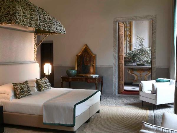 Hotel Palazzo Durazzo Suites : photo 4 de la chambre suite