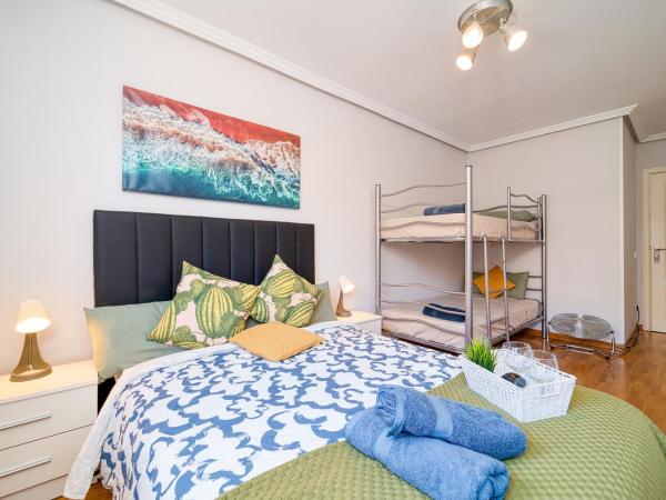 Casa Cafe Madrid (El plantio) Calle segundo anca 11 madrid 28023 : photo 5 de la chambre chambre familiale deluxe