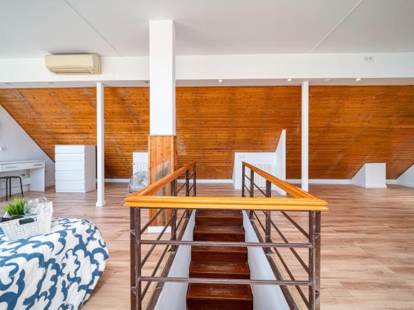 Casa Cafe Madrid (El plantio) Calle segundo anca 11 madrid 28023 : photo 4 de la chambre chambre familiale standard