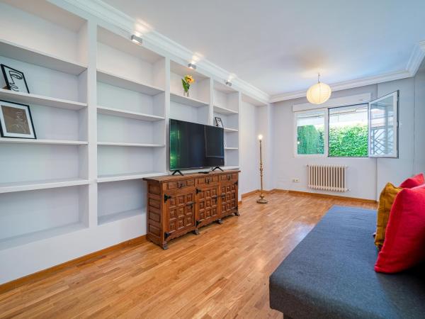 Casa Cafe Madrid (El plantio) Calle segundo anca 11 madrid 28023 : photo 7 de la chambre chambre familiale avec terrasse