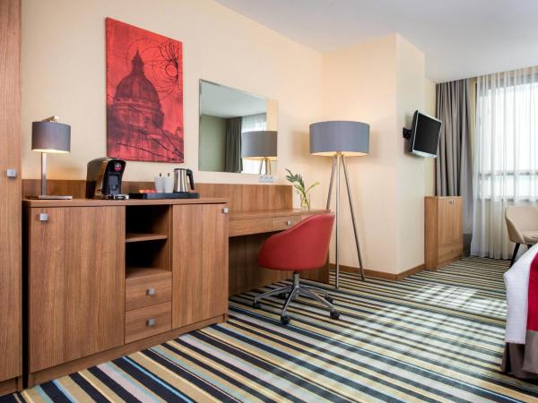 Leonardo Royal Hotel Warsaw : photo 9 de la chambre chambre deluxe double ou lits jumeaux