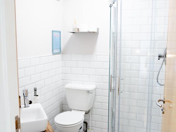 The Nest Boutique Hostel : photo 4 de la chambre chambre double ou lits jumeaux