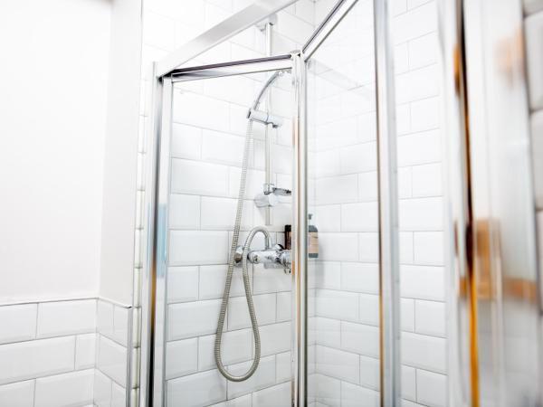 The Nest Boutique Hostel : photo 5 de la chambre chambre double ou lits jumeaux