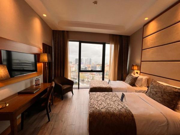 Days Hotel by Wyndham Istanbul Maltepe : photo 6 de la chambre single room with two single beds and city view
