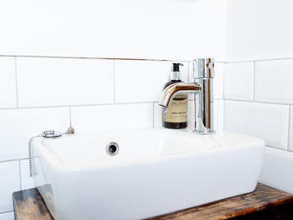 The Nest Boutique Hostel : photo 8 de la chambre chambre double ou lits jumeaux