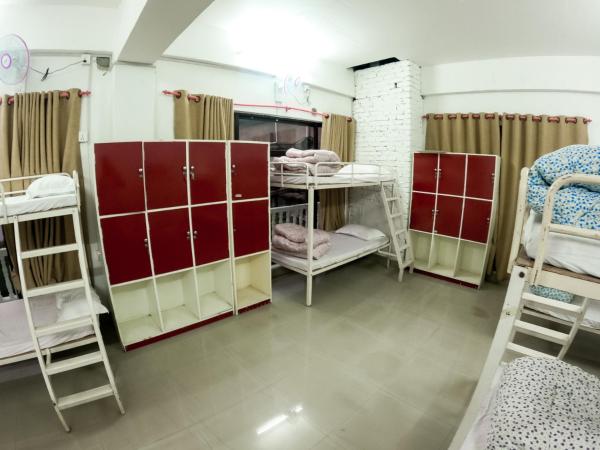 Happy Days Inn : photo 2 de la chambre lit superposé dans dortoir mixte