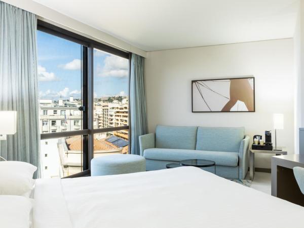AC Hotel by Marriott Nice : photo 5 de la chambre junior suite avec vue sur mer partielle