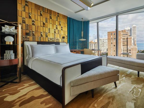 Viceroy Chicago : photo 3 de la chambre grande chambre lit king-size - vue sur lac
