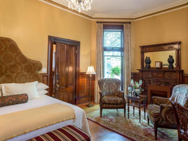 Kehoe House, Historic Inns of Savannah Collection : photo 2 de la chambre chambre lit king-size avec petit salon - john adam treutlen