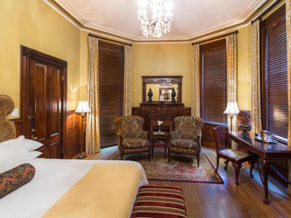 Kehoe House, Historic Inns of Savannah Collection : photo 5 de la chambre chambre lit king-size avec petit salon - john adam treutlen