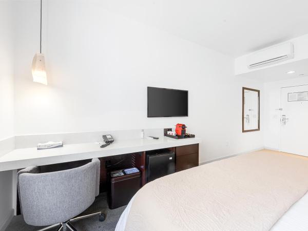 O Hotel : photo 4 de la chambre chambre lit king-size deluxe - non-fumeurs