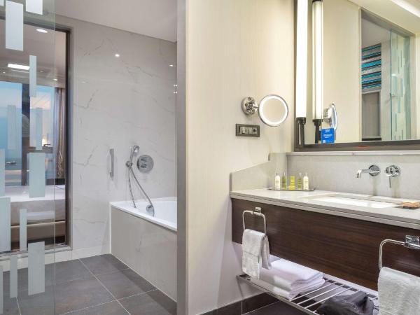 Hilton Istanbul Bakirkoy : photo 4 de la chambre chambre king exécutive avec vue sur la mer