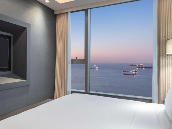 Hilton Istanbul Bakirkoy : photo 3 de la chambre grande suite deluxe avec accès au salon exécutif - vue sur mer