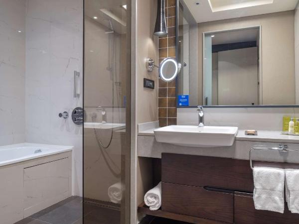 Hilton Istanbul Bakirkoy : photo 6 de la chambre grande suite deluxe avec accès au salon exécutif - vue sur mer