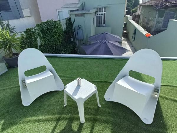 Guesthouse Monsanto : photo 2 de la chambre chambre double avec salle de bains commune et vue sur lac