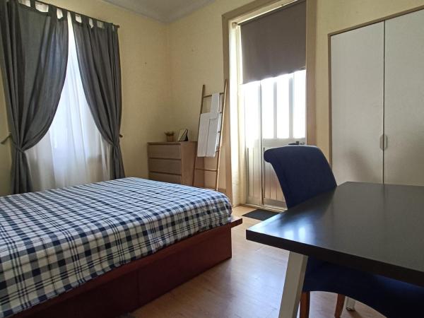 Guesthouse Monsanto : photo 9 de la chambre chambre double avec salle de bains commune et vue sur lac