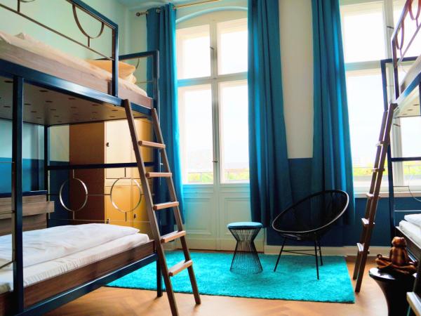 Grand Hostel Berlin Classic : photo 3 de la chambre dortoir de luxe de 6/7 lits
