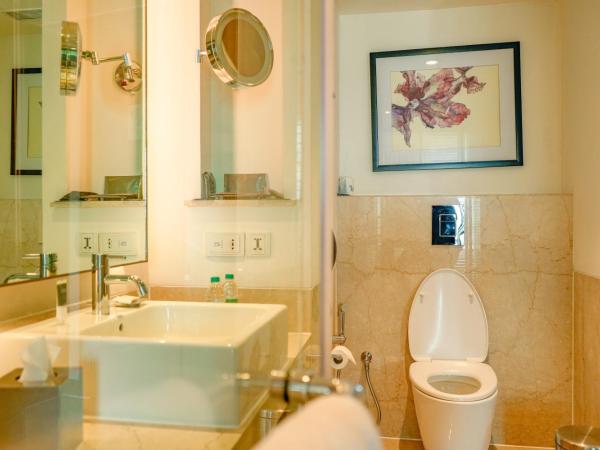 Courtyard by Marriott Gurugram Downtown : photo 2 de la chambre chambre lit king-size deluxe 