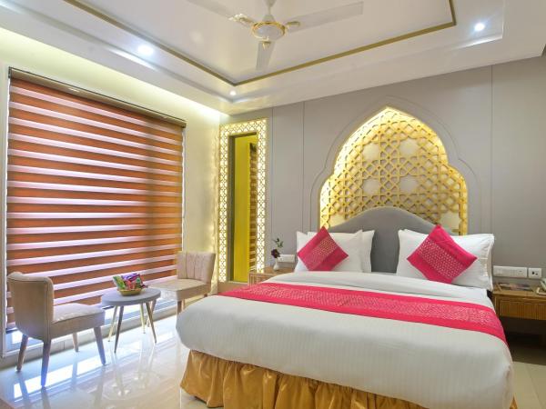 Hotel Gold Palace - 03 Mins Walk From New Delhi Railway Station : photo 5 de la chambre suite supérieure lit king-size