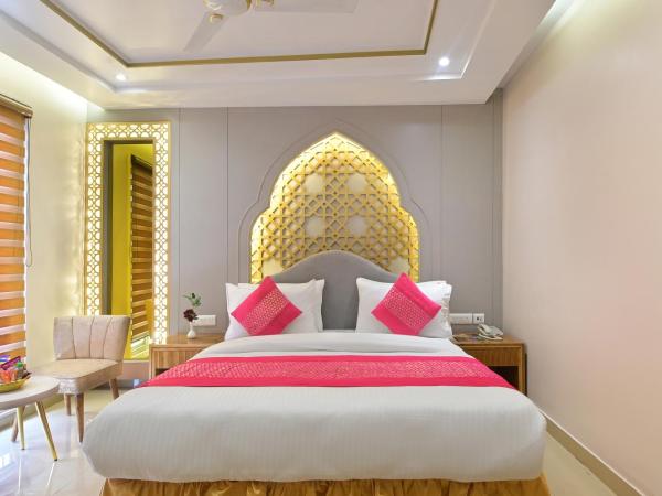 Hotel Gold Palace - 03 Mins Walk From New Delhi Railway Station : photo 6 de la chambre suite supérieure lit king-size