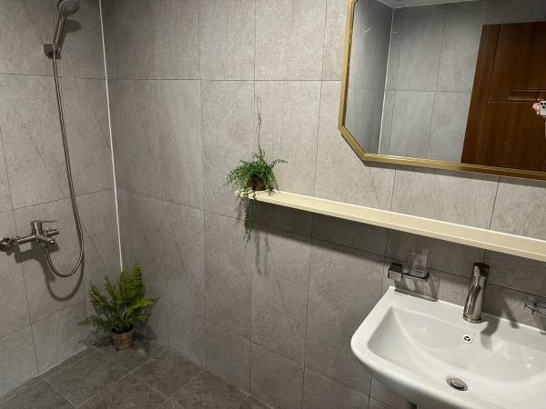 8 Hotel : photo 3 de la chambre chambre deluxe double ou lits jumeaux