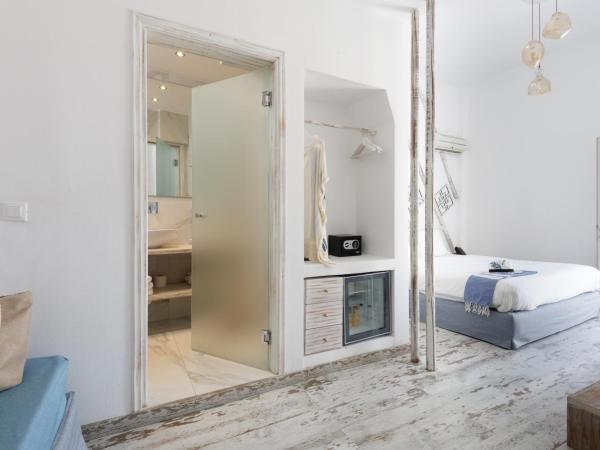 The Museum Project Oia : photo 3 de la chambre chambre triple avec balcon