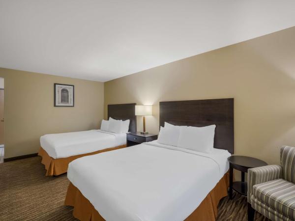 Best Western Gold Poppy Inn : photo 4 de la chambre chambre avec 2 grands lits queen-size 