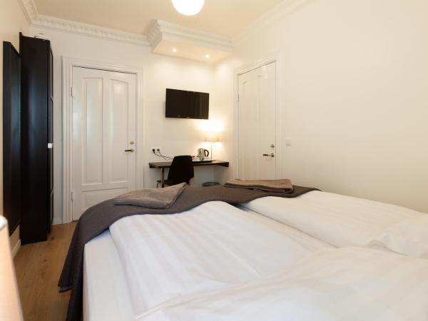 Guesthouse Galtafell : photo 3 de la chambre chambre double ou lits jumeaux avec salle de bains privative