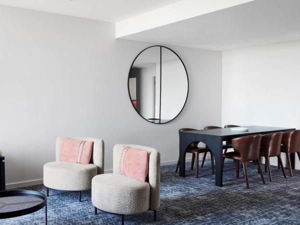 Adina Apartment Hotel Melbourne Flinders Street : photo 2 de la chambre appartement 1 chambre premier