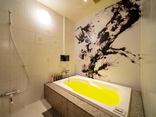 HOTEL Noblesse : photo 3 de la chambre chambre double avec lit d'appoint