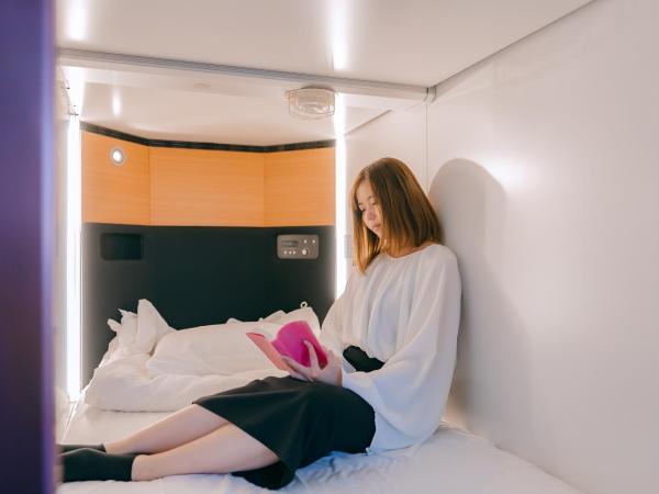 NADESHIKO HOTEL TOKYO Shibuya by unito : photo 1 de la chambre chambre capsule - femmes uniquement