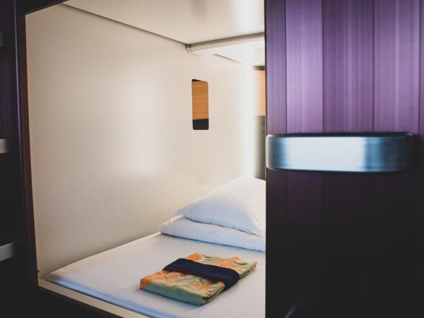 NADESHIKO HOTEL TOKYO Shibuya by unito : photo 7 de la chambre chambre capsule - femmes uniquement