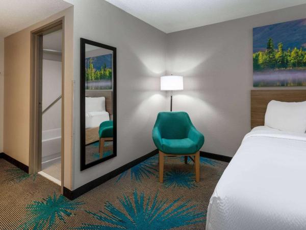 Days Inn & Suites by Wyndham Denver International Airport : photo 3 de la chambre king  studio suite, non-smoking 