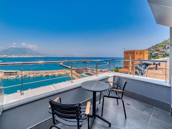 Numa Port Hotel : photo 4 de la chambre suite - vue sur mer