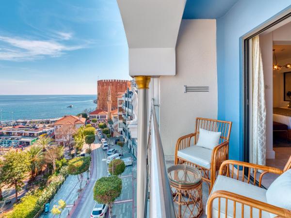 Numa Port Hotel : photo 3 de la chambre chambre de luxe avec bain à remous - vue sur mer