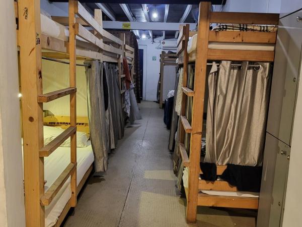 NAMASTEY MUMBAI BACKPACKERS : photo 2 de la chambre lit dans dortoir mixte de 10 lits