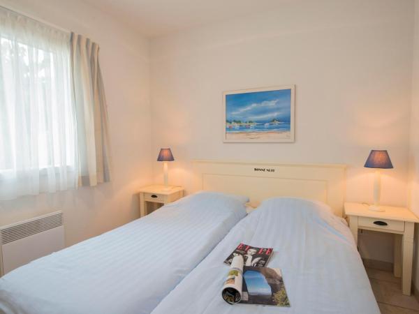 Oasis Les Jardins des Sables d'Olonne : photo 1 de la chambre villa 4 chambres avec piscine privée