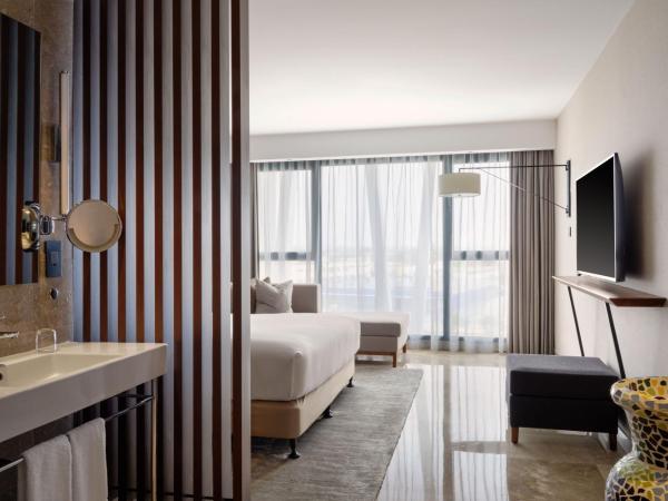 Tunis Marriott Hotel : photo 3 de la chambre chambre lit king-size supérieure