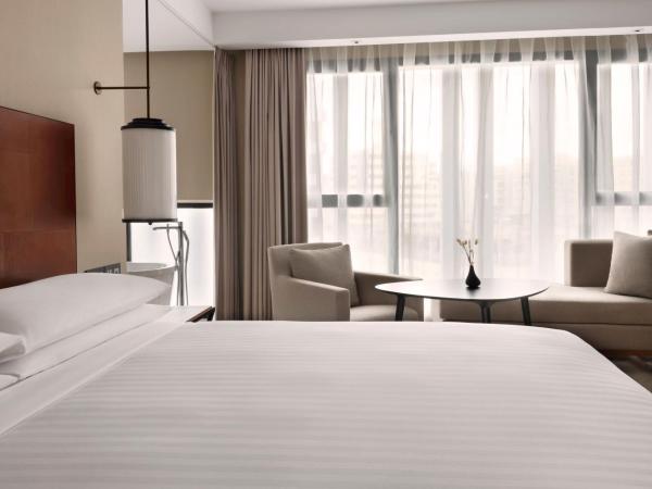 Tunis Marriott Hotel : photo 2 de la chambre suite junior lit king-size