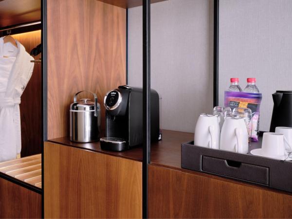 Tunis Marriott Hotel : photo 4 de la chambre suite lit king-size