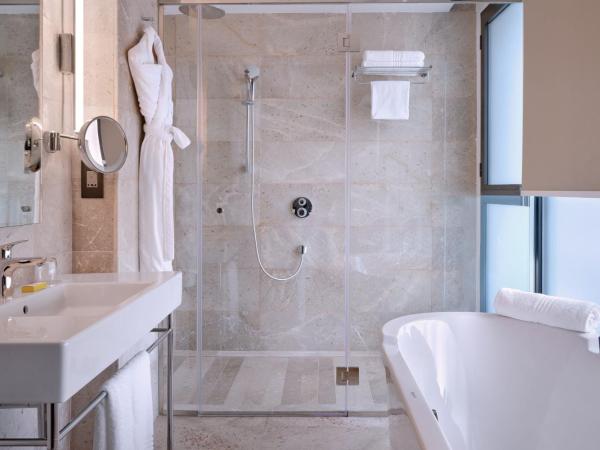 Tunis Marriott Hotel : photo 4 de la chambre suite junior lit king-size