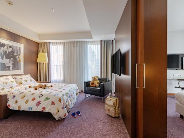 Crowne Plaza Amsterdam - South, an IHG Hotel : photo 4 de la chambre suite familiale