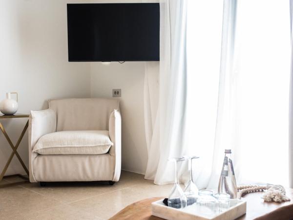 Νumi Boutique Hotel : photo 6 de la chambre suite exécutive avec piscine privée