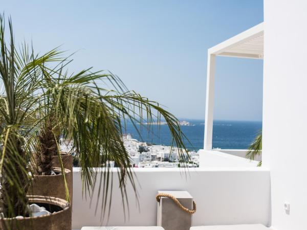 Νumi Boutique Hotel : photo 5 de la chambre suite junior avec bain à remous