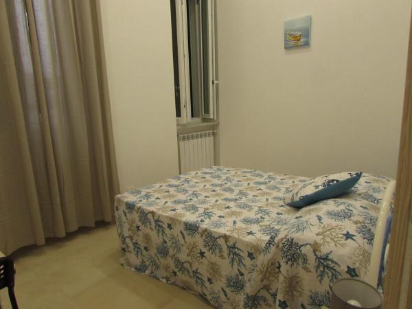 Enzo Home : photo 3 de la chambre chambre double avec salle de bains privative