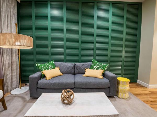 Embassy Suites By Hilton Orlando Sunset Walk : photo 1 de la chambre three-bedroom king suite with two double beds